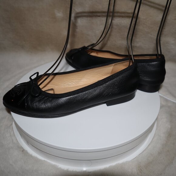 Chanel Ballet Shoes - Picture 6 of 16